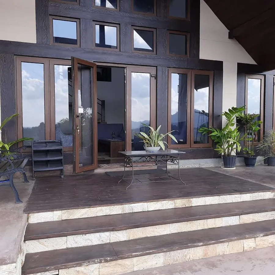 Kandy Villa City Panorama - Luxurious 5 Star Location Sri Lanka