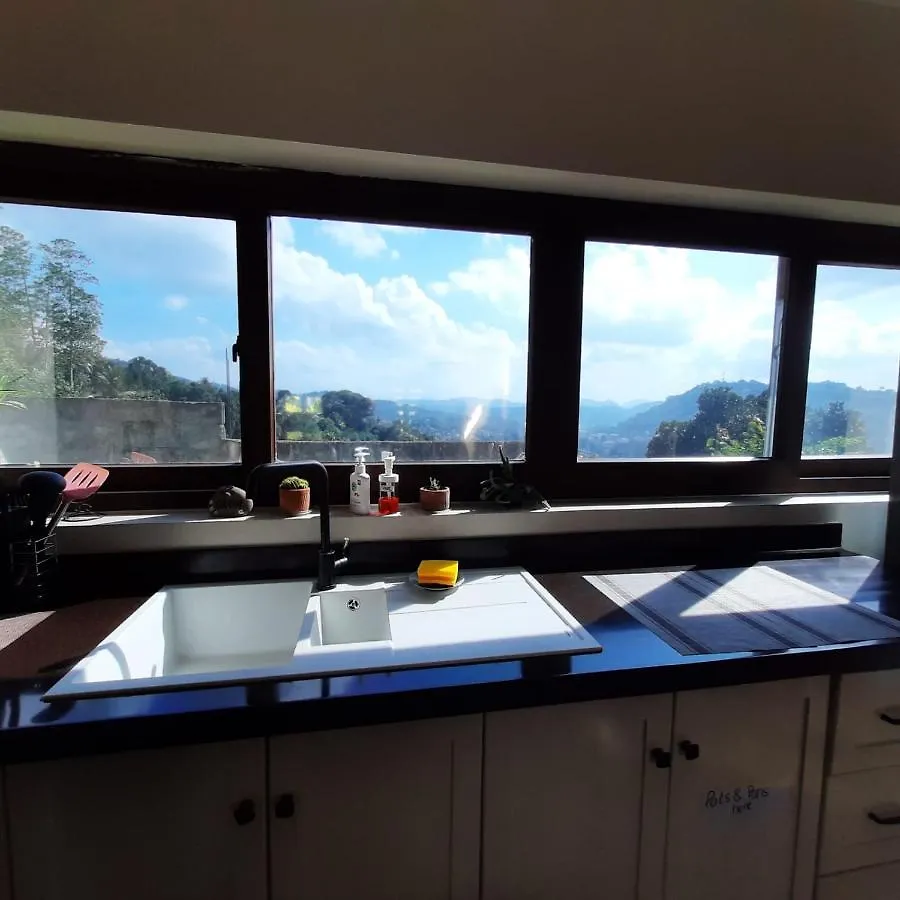 Kandy Villa City Panorama - Luxurious 5 Star Location Sri Lanka